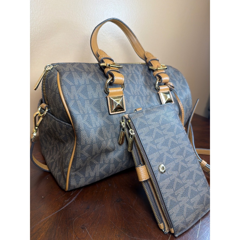 Michael Kors Signature Logo Satchel and Wallet Set Brown Tan Gold Hardware - Picture 3 of 15